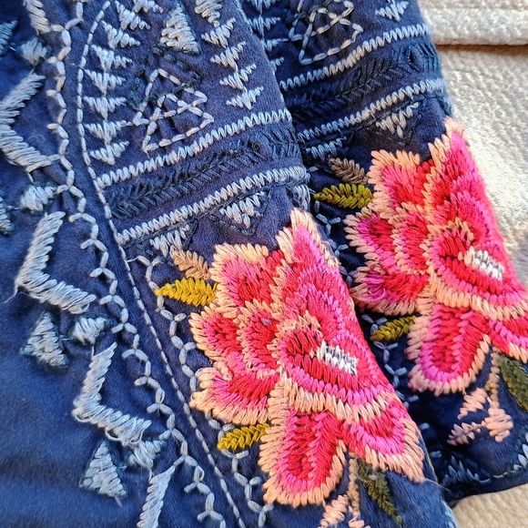 Johnny Was Blue Leggings with Pink Floral Embroidery Sz PXL - Picture 3 of 9